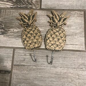 Pineapple decor hooks